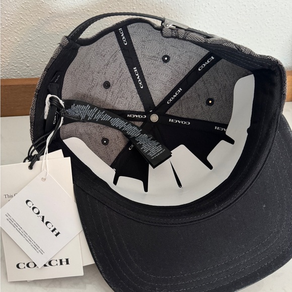 Coach Baseball Caps - Picture 10 of 12